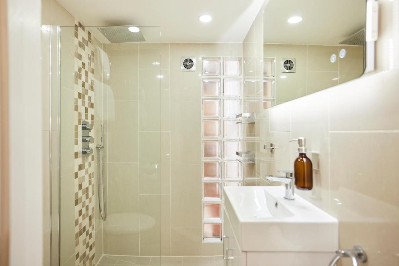 The Bermondsey Place - Cozy 2Bdr Flat ลอนดอน ภายนอก รูปภาพ